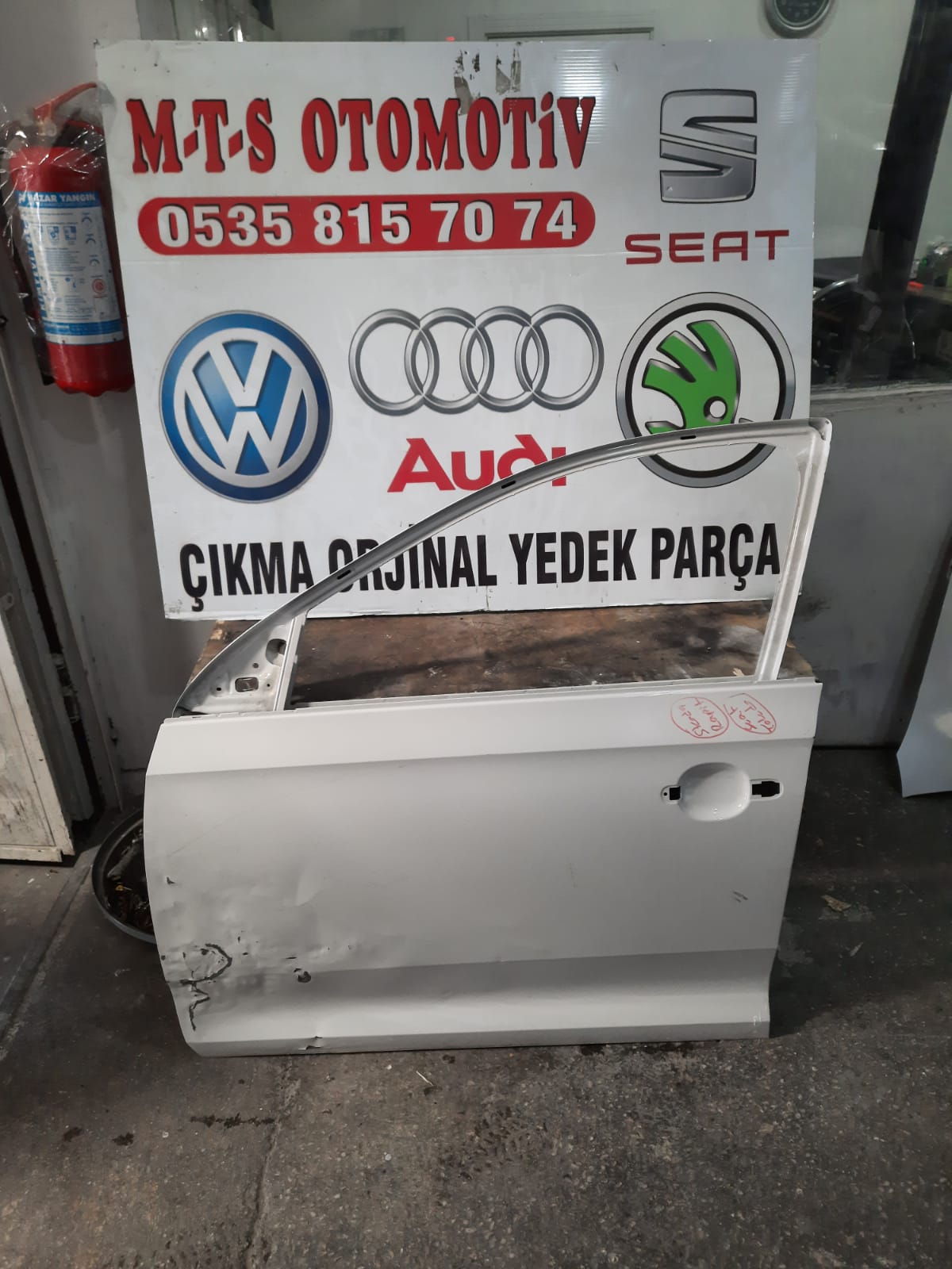 Skoda rapid sol ön kapı